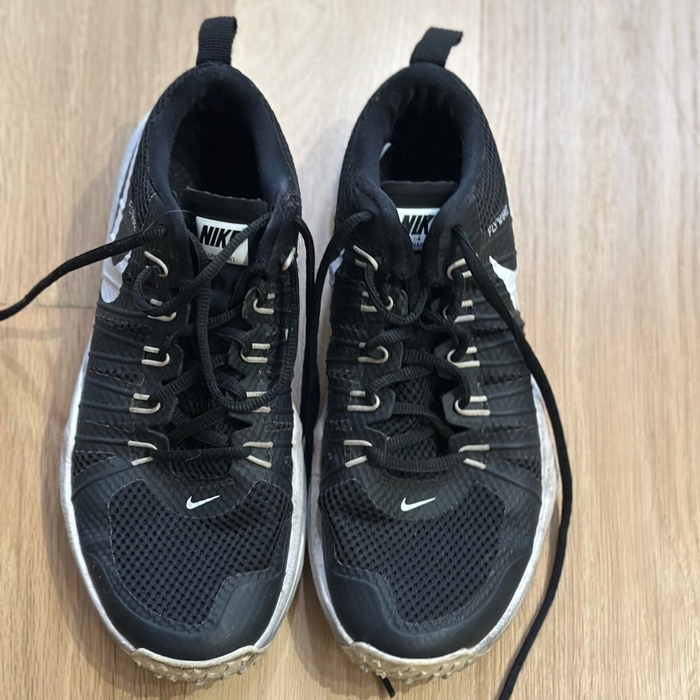 Nike Men's Black and White  Lunar TR1 Flywire Lunarlon Sneakers Size 7.5.